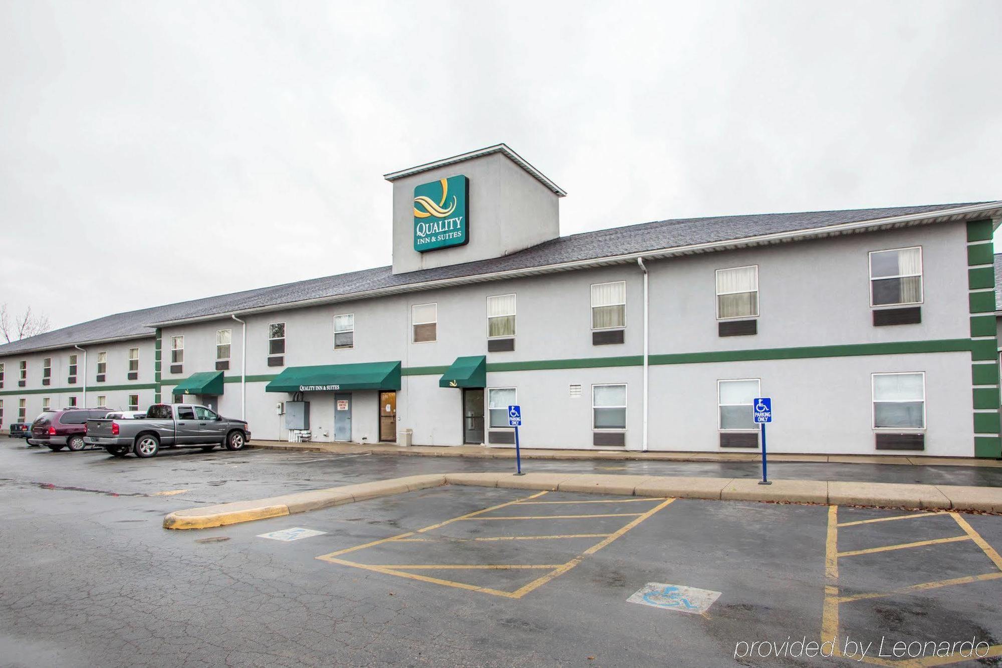 Quality Inn & Suites South-Obetz Екстериор снимка